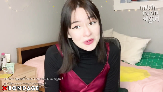 Mushroomgirl - Fanning myself and being mean to you   ?????
