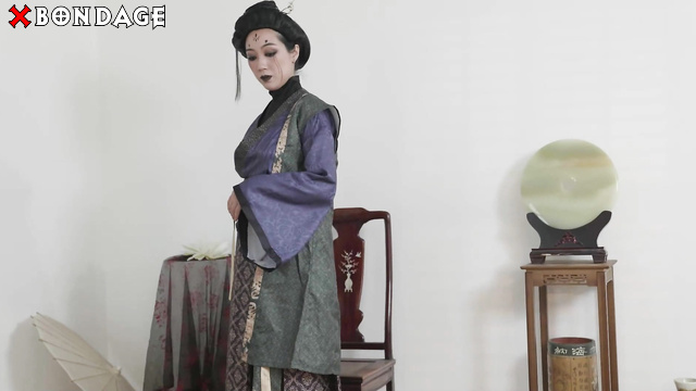 Chinesse Bondage - Girl in folk costume