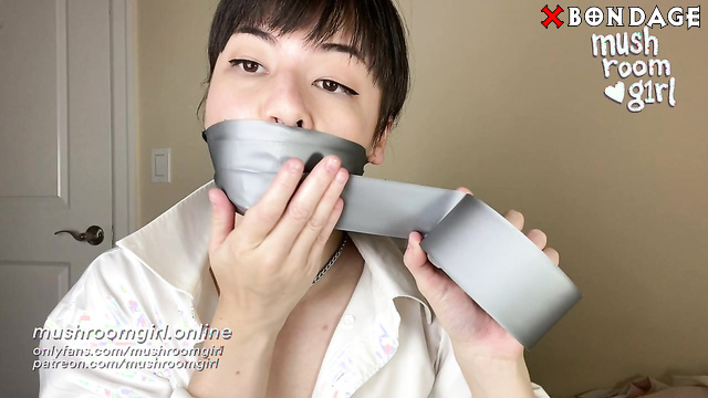 Mushroomgirl - Trying out 5 different gags for you