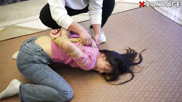 Chinesse Bondage - Mother and Daughter Rope Problem