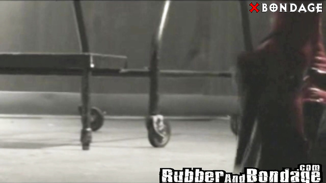 RubberAndBondage - The Hunt For Red Enclosure