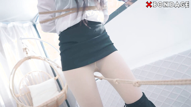 Chinesse Bondage - My pet girl