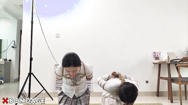 Chinese Bondage - ﻿Gag balls in the mouth is sexy