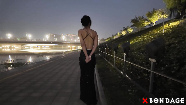  Asian