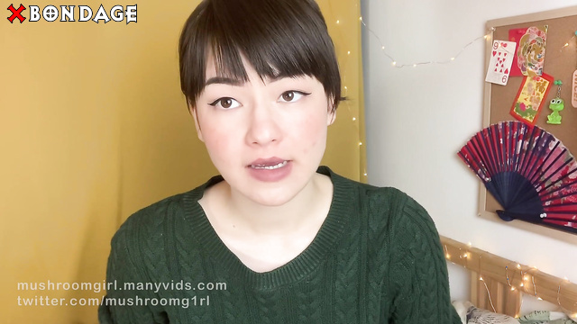 Mushroomgirl - A Sexy Asian Brunette Gaggs Herself in from of the Camera
