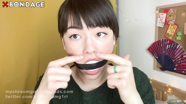 Mushroomgirl - A Sexy Asian Brunette Gaggs Herself in from of the Camera