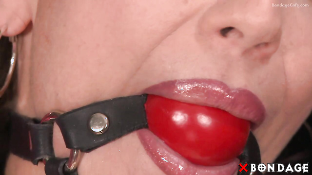 Bondagecafe - Sexy Brunette Jewell Marceau Rope Between Legs Pleasure