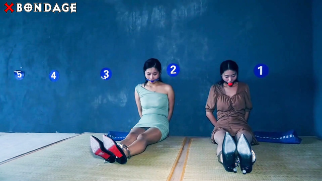 Chinese Bondage - Hot Asian Brunettes Prison Restriction