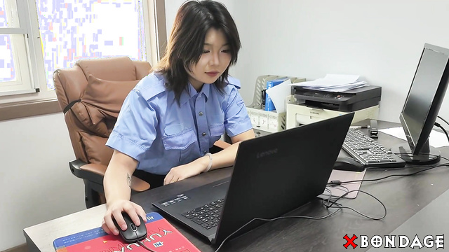  Asian