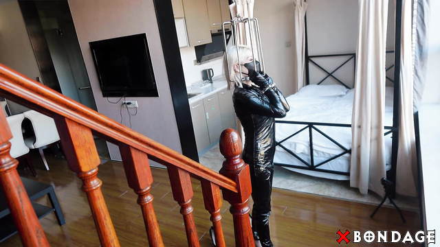 Chinese Bondage - A Hot Asian Blondie Restriction Compilation