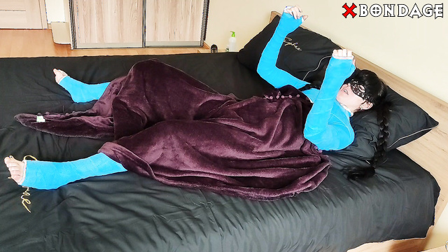 Seeyouinthesack - Sexy Brunette Diapered, Mummificated And Vibrated