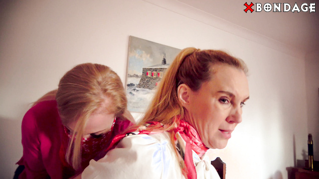 Ariel Anderssen Studio - Lesbian Milfs Hot Bondage Games
