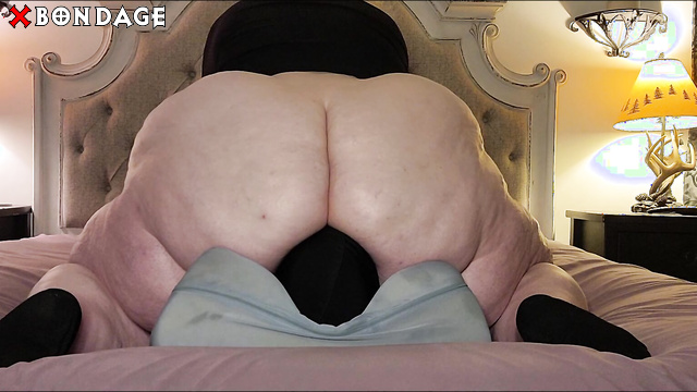 Miss Squish SSBBW - Belt Tied Male Slave BBW Mistress Facesitting And Farting