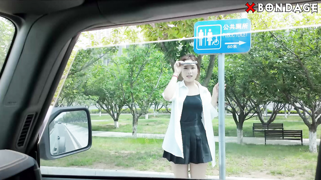Peninsula Bondage - Crazy Ride Hailing Service Girl In Bound Ecstasy