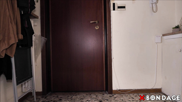 Tony Houston Bondage Paranoia - Latex-Suited Thief Who Chose The Wrong Palace