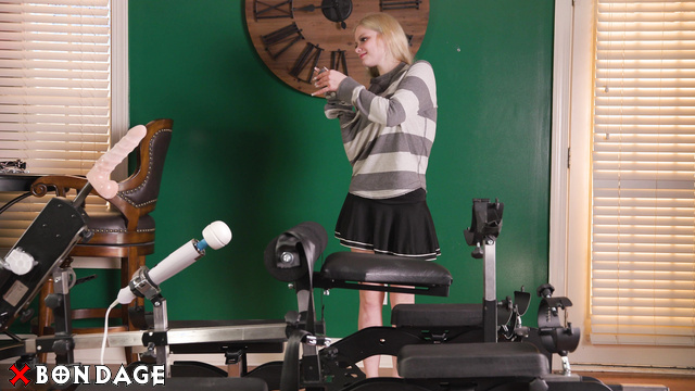 Cinematickink - Fucking Machine Footage Wuth Vanna Smith: Penalty Buck Professional