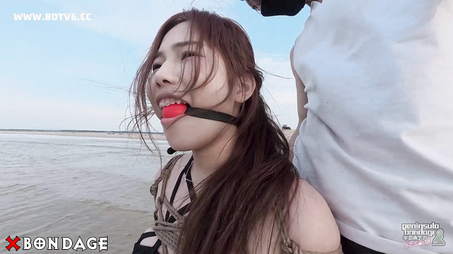 Peninsula Bondage - YT2834 - The Jumping Fish Bound In Tight Ropes On Beach