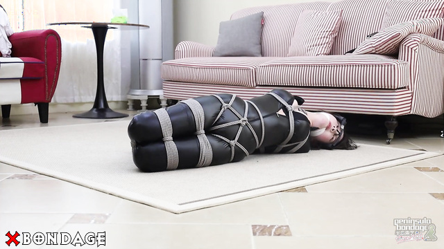 Peninsula Bondage - YT2804 - Hourglass Roped Trap For Lady in Leather Part 1
