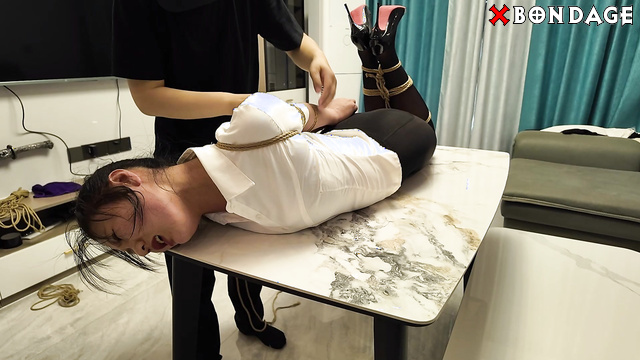 Chinese Meets European Elegance Wet Submission: Li Daxia & Zi Han