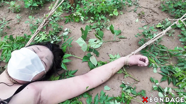 One Rope, One Love: Outdoor Rope Discipline With Wenwen After Rain
