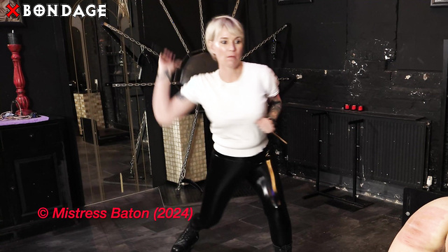 Strafkamer - Judicial Discipline: Mistress Baton And Punishment Submissive Mila