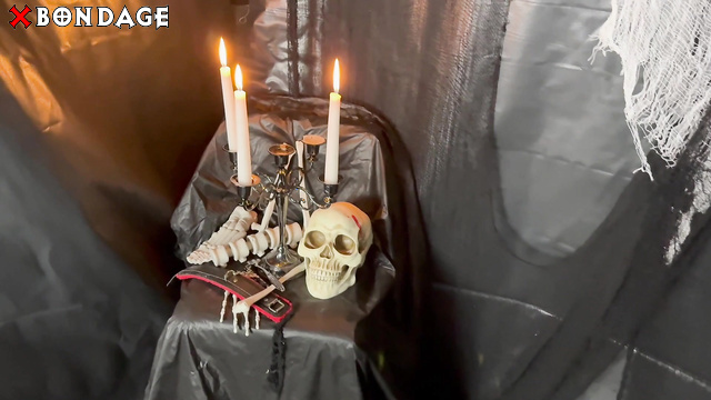 Tatti Roana Bondage - Horror Halloween Edition Of Magnificent Busty Submissive Babe