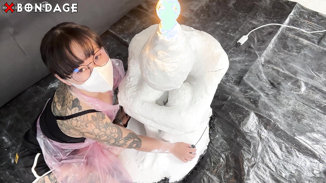 Hinako House of Bondage - Mummified In Plaster : Ritual Of Submission And Intense Sensations