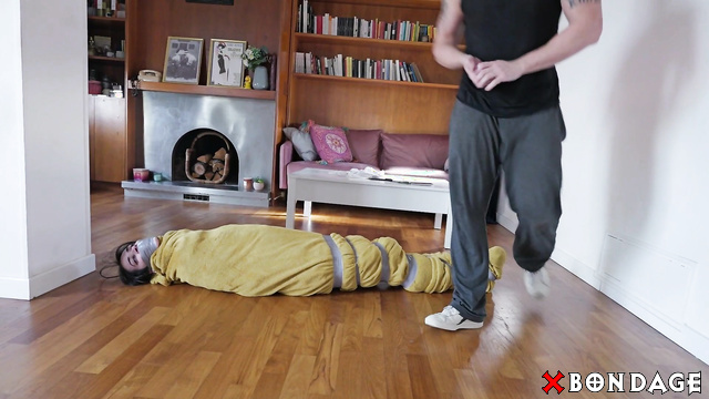Tony Houston Bondage Paranoia - Mummified In Carpet: The Investigative Reporter Is Finally Captured