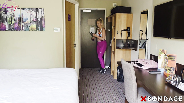 Lil Missy Uk - Gym Girl Gets Tied In Uncomfortable Position: Pushing Pure Physical Limits